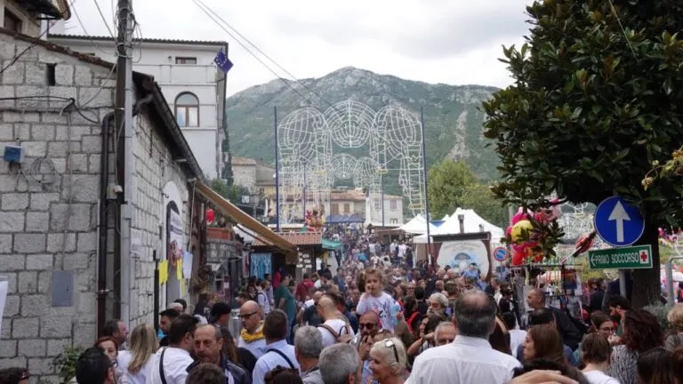 Sagra dei Funghi, sindaco sorpassa il no del Prefetto: “Per me si fa”