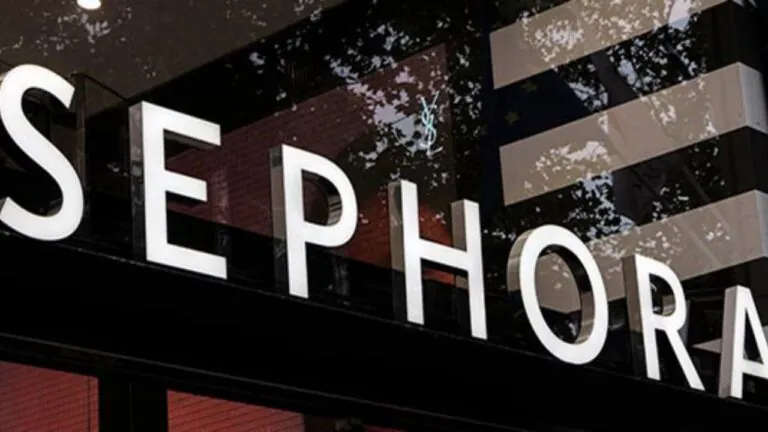 Lavorare da Sephora, annuncio aperto al Campania: ecco le info