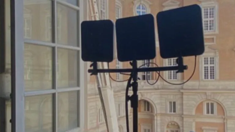 Set internazionale alla Reggia: si gira nuova serie Netflix