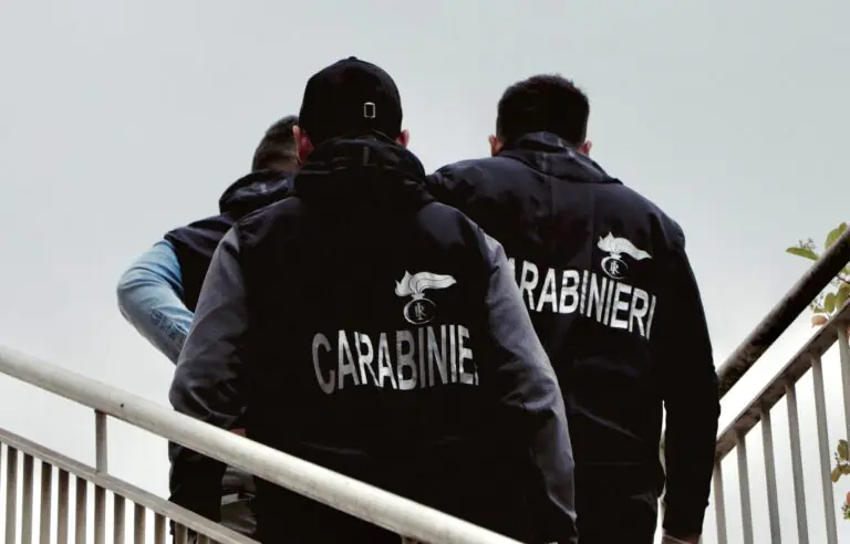 Estorsioni all’ex e rapina alla suocera, fermata dai carabinieri