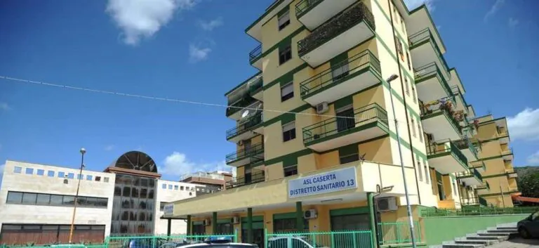Scintille ai contatori, evacuato palazzo dell’Asl