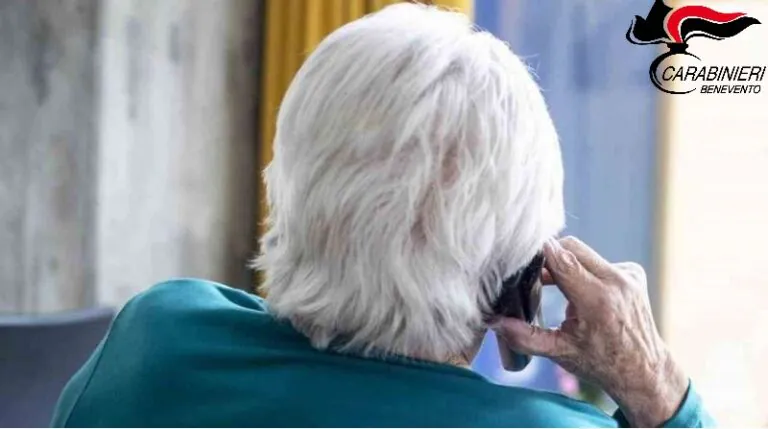 Finto nipote estorce a nonnina centenaria quasi 2 mila euro: scatta il blitz