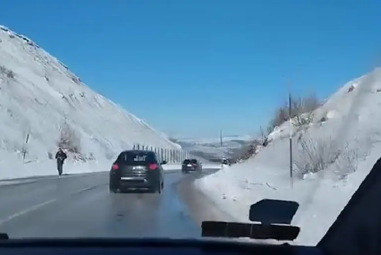 Temperatura in picchiata, prima neve dell’anno in tre zone