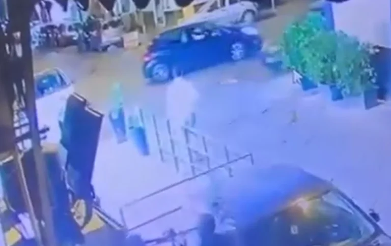 Studente universitario travolto sul corso, sconcerto per la dinamica