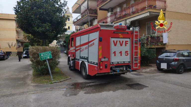 Ucciso dalla sua auto in retromarcia, vittima era un poliziotto. IL NOME