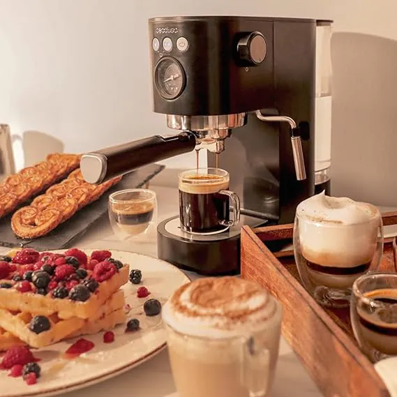 Colazioni da bar con Macchina caffè espresso Cecotec, con lo sconto la paghi pochissimo