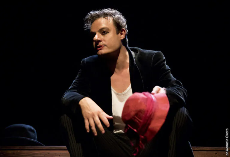 Teatro Civico, attore di Gomorra si esibirà in onore di un grande poeta