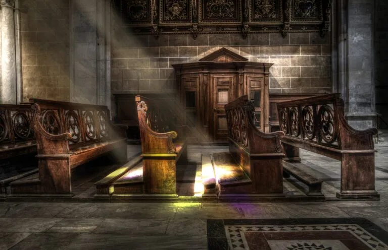 Raid vandalici, anche la chiesa della frazione nel mirino