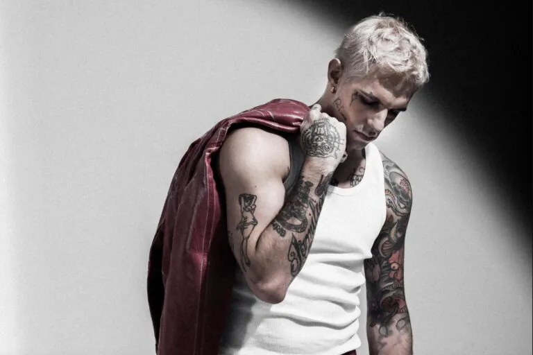 Summer Fest 2024, il cantante Achille Lauro si esibirà sul litorale