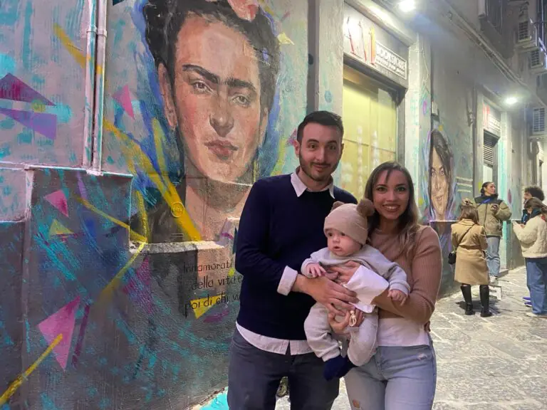 A Napoli, il primo vicolo che celebra le donne dell’arte e della cultura