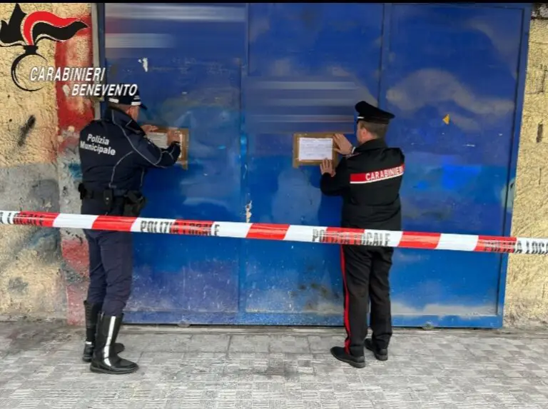 Carabinieri sequestrano carrozzeria dopo blitz