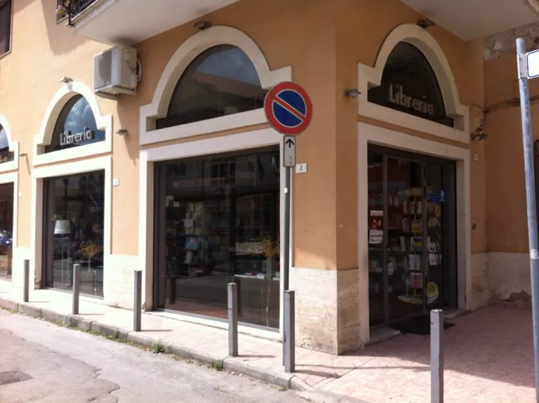 “Futuro Interiore”: presentazione del libro di Maurizio Crispino nella libreria Spartaco