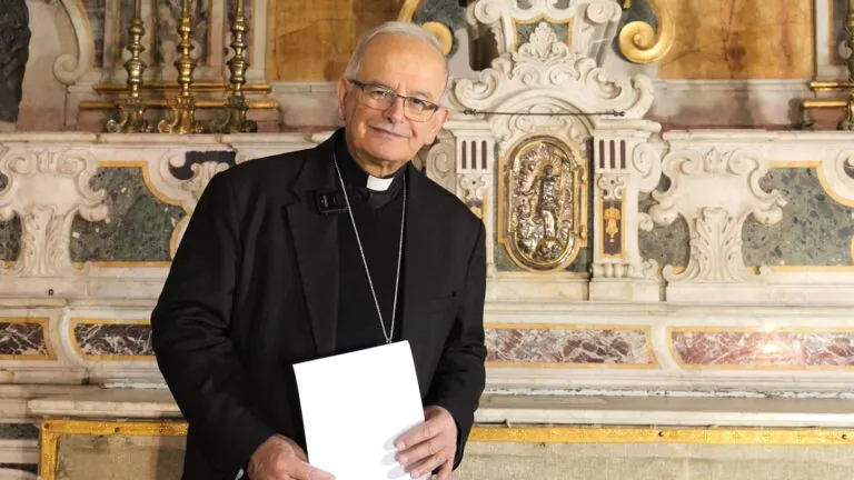 Pasqua, il messaggio di pace di Mons. Angelo Spinillo
