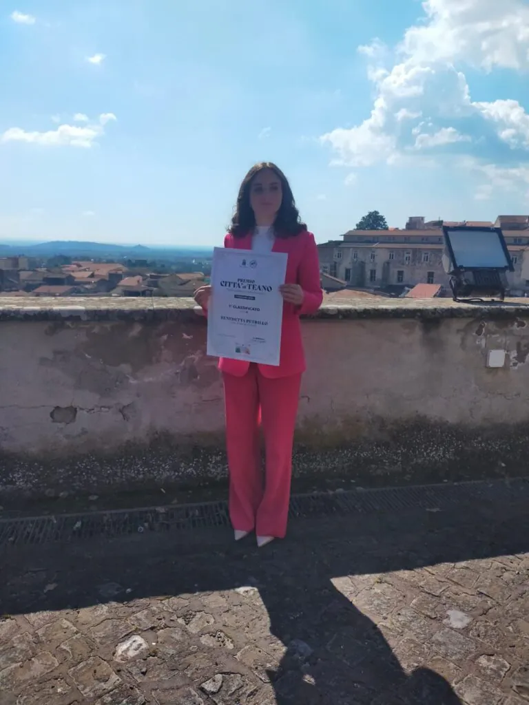 Forza Italia Giovani, la vice coordinatrice si congratula con la vincitrice del concorso di poesie