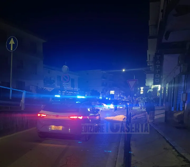 Tragedia in città, si lancia dal quinto piano e muore