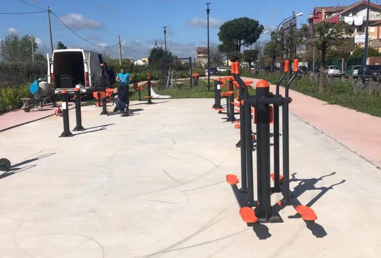 Raiano inaugura l’area fitness all’aperto e premia il campione Michele Merola