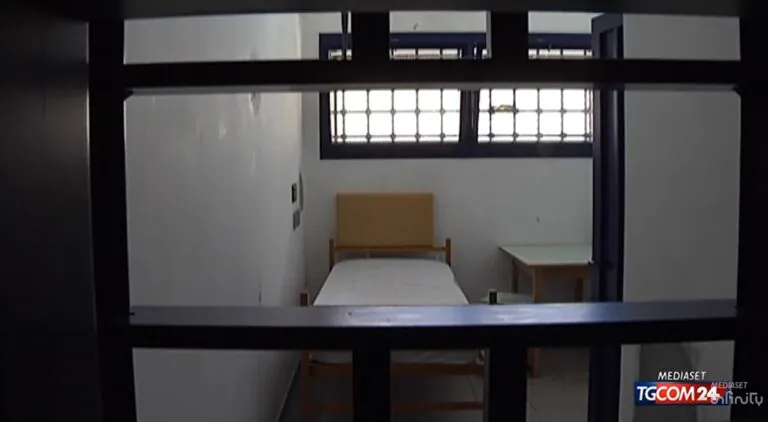 Detenuto tenta evasione, in un altro carcere trovata droga