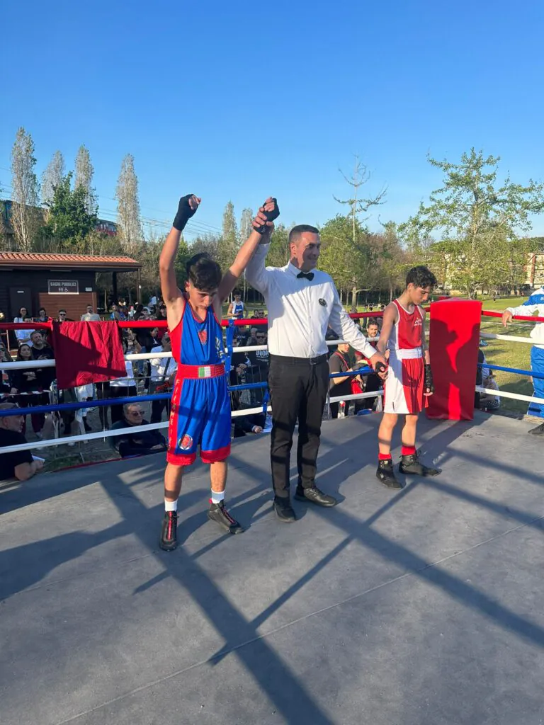 Torneo regionale esordienti: il pugile Vincenzo Viola trionfa sul ring