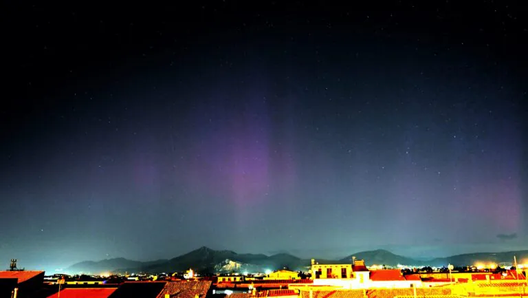 Aurora Boreale nel casertano. Fenomeno più unico che raro, le cause