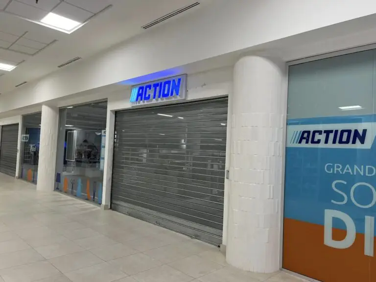 Maxi store pronto all’inaugurazione nella galleria del centro commerciale