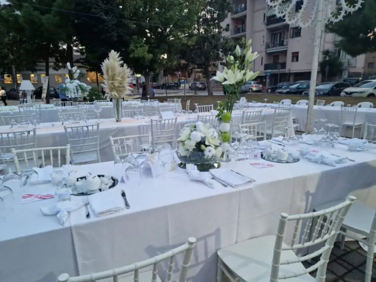 “Dinner in White”: cena, musica e divertimento nel rispetto dell’ambiente. Come partecipare