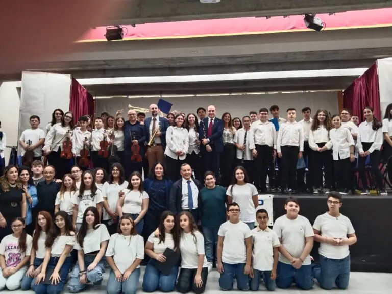I.C. “Aldo Moro”: applausi per il concerto di fine anno