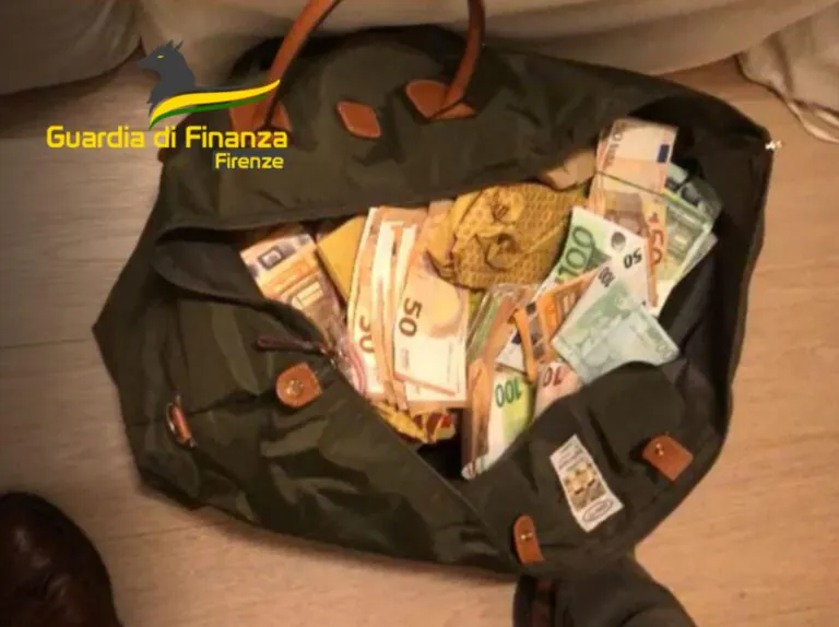 Gang del riciclaggio compra Ferrari e ristoranti: sequestro milionario