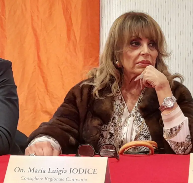 Ritorno a scuola, il messaggio della consigliera regionale Iodice agli studenti