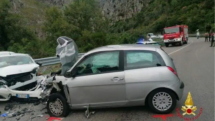 Incidente sulla Provinciale, bilancio choc: un morto e 4 feriti
