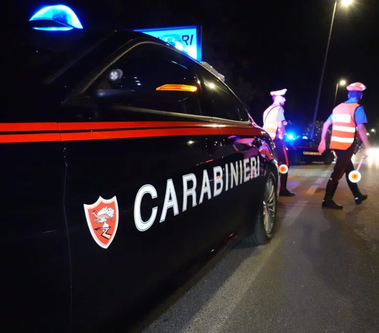 Si crede Napoleone e scappa dall’Elba per tornare a casa: trova i carabinieri ad arrestarlo