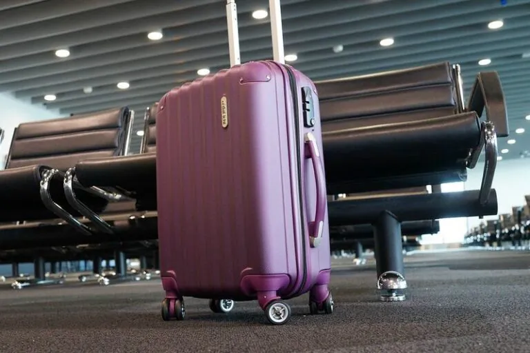 Aeroporti, regole più severe per il bagaglio a mano: ecco cosa è cambiato dal 1° settembre