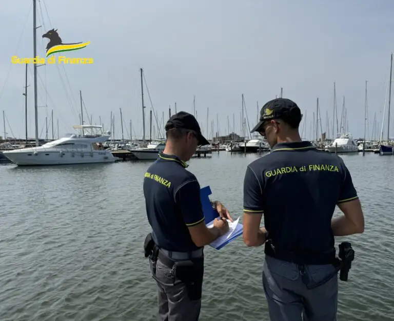 Blitz della Finanza sui lidi balneari