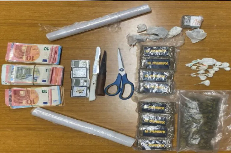 Trovato con un chilo di droga e 5mila euro di incasso dello spaccio