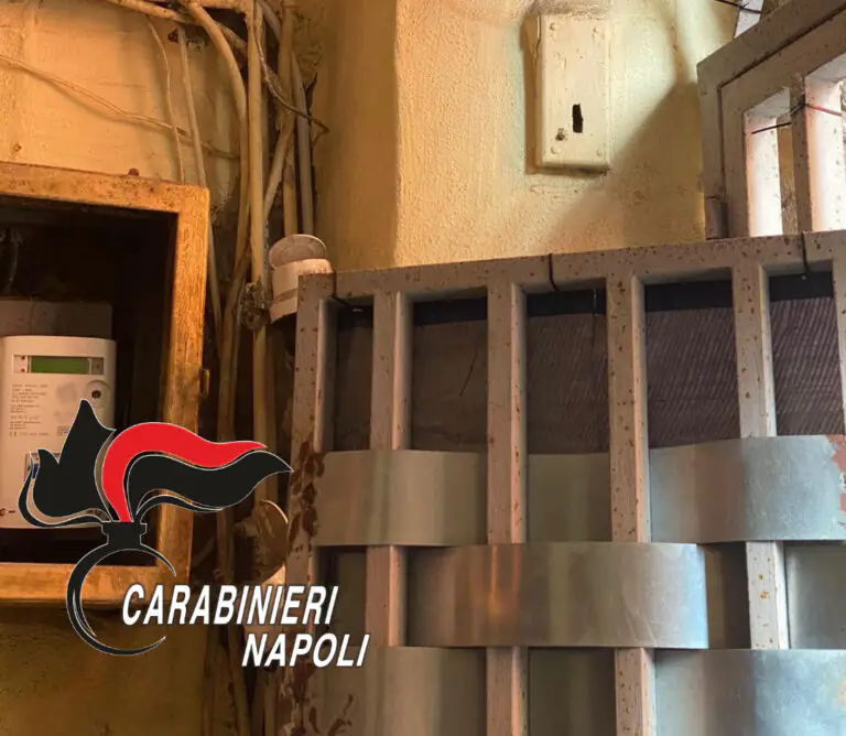 Palazzo dello spaccio, 2 arresti: ecco i trucchi anti-blitz