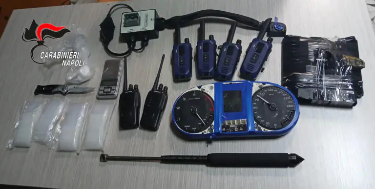 Droga e un kit per rubare auto, finisce in cella