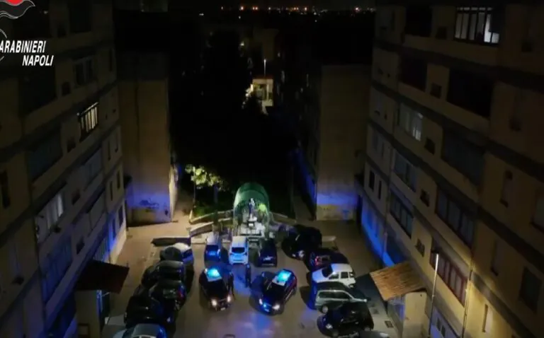 Droga del clan, 5 arresti: “Diecimila euro ai pentiti per farli tacere”