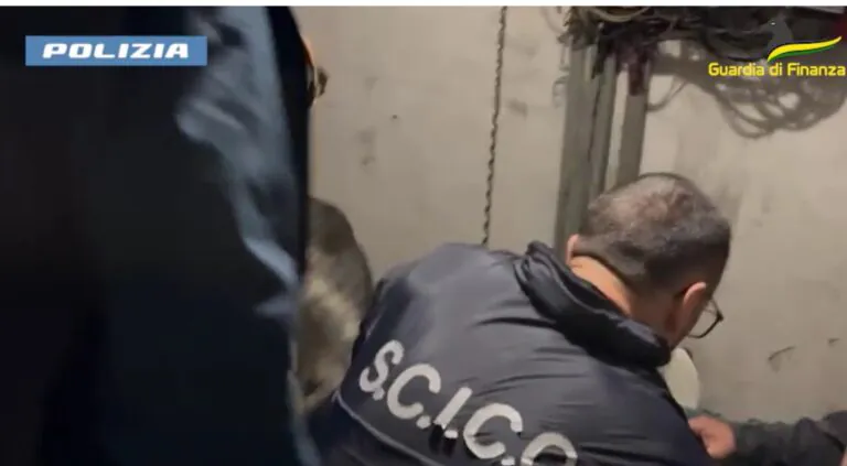 Operazione della Dda, 15 arresti per la droga all’ingrosso con le auto modificate