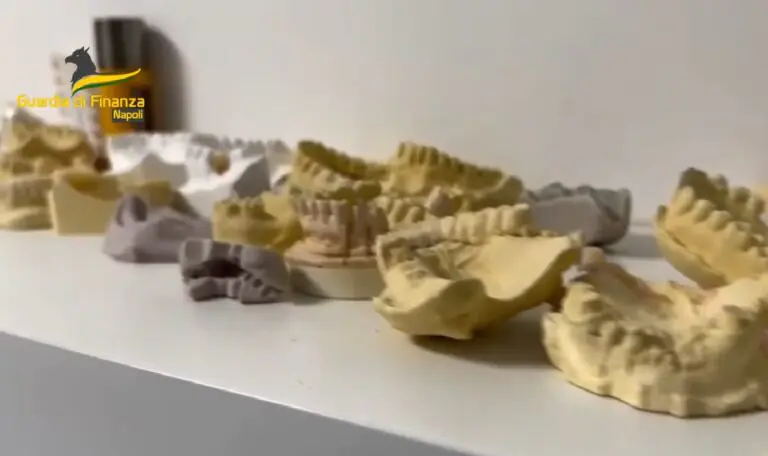 Finanza scopre finto odontoiatra, chiuso studio medico