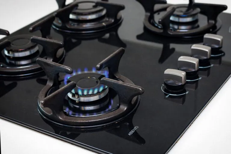 Attenzione ai fornelli a gas che avete in casa: sono tossici. Come difendersi