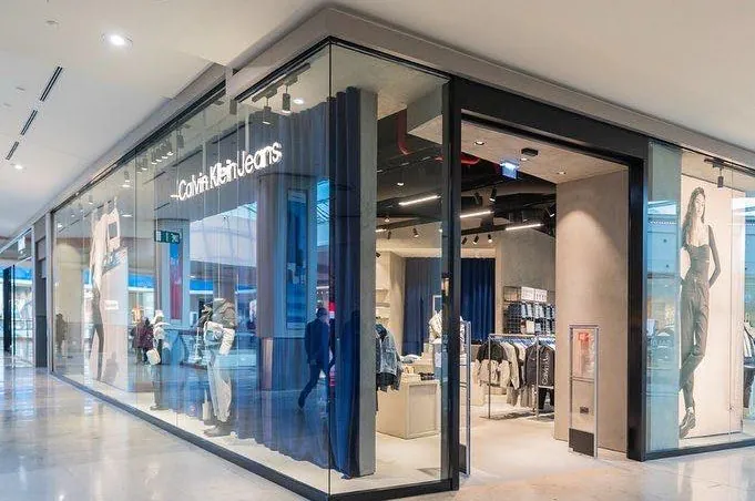 Calvin Klein in cerca di personale: le info e come candidarsi
