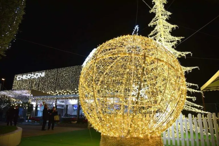 Accensione delle luci di Natale e animazione: evento da non perdere domenica al Bar Chersoni