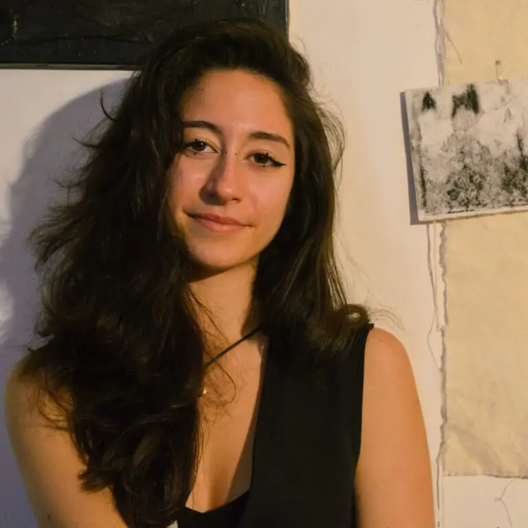 “Memoria e Identità”: artista Casertana esordirà con le sue opere alla mostra