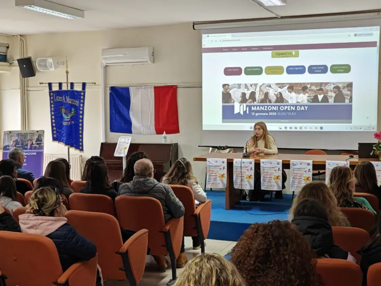Open Day Liceo Manzoni, la preside: Qualità dell’insegnamento dà ragione alla nostra ricerca