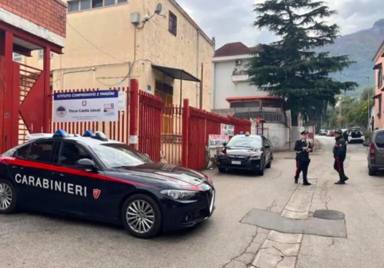 Arrestata per pedofilia l’insegnante che era stata aggredita dai genitori