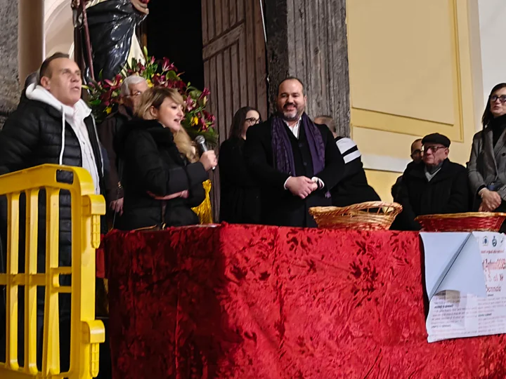 Consigliere regionale: “Ero per un’unica festa, scelte del sindaco sbagliate”