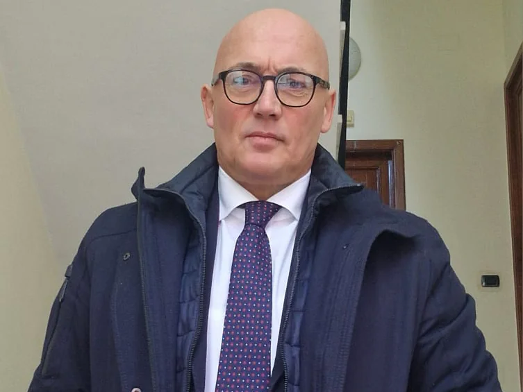 Avviso di chiusura scuola in zona Cesarini, la stoccata di De Lucia