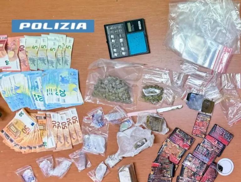 Sorpresi con oltre 1 kg droga, arrestati madre e figlio