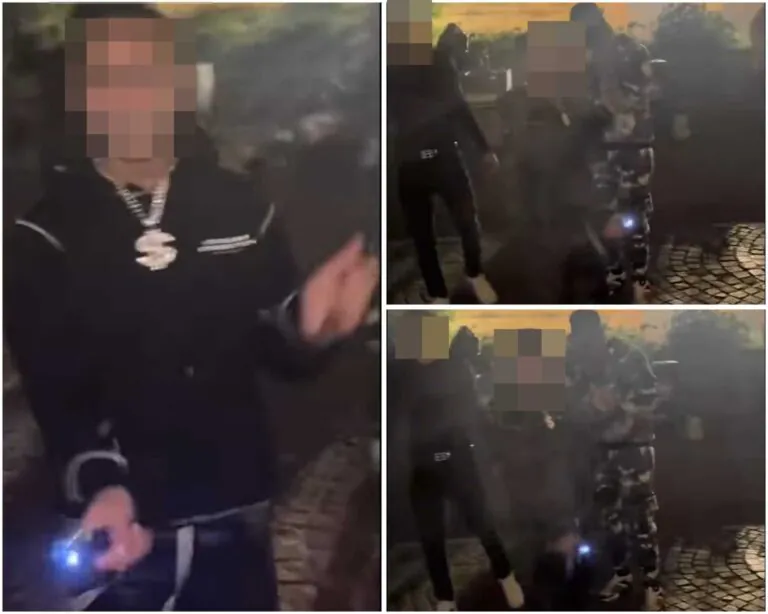 Giovanissimi danzano armati di taser in una piazza affolata