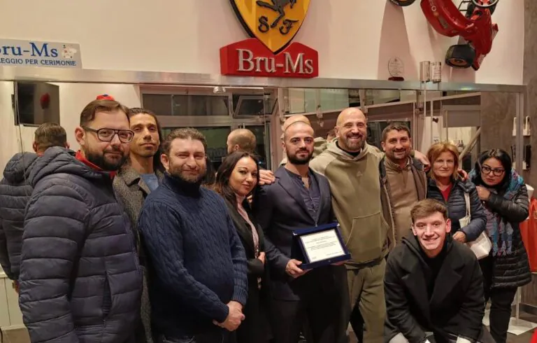 “Cambiamo Insieme”: conferita targa di “Benemerenza Civile” all’agente Grauso