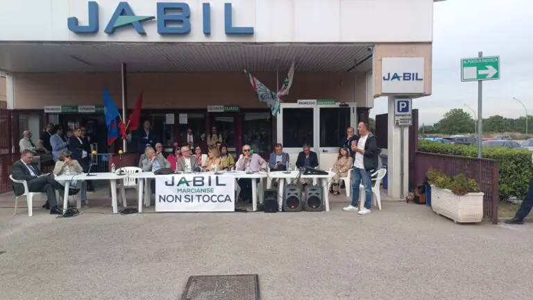 Jabil, M5S chiede tavolo di confronto al Ministero